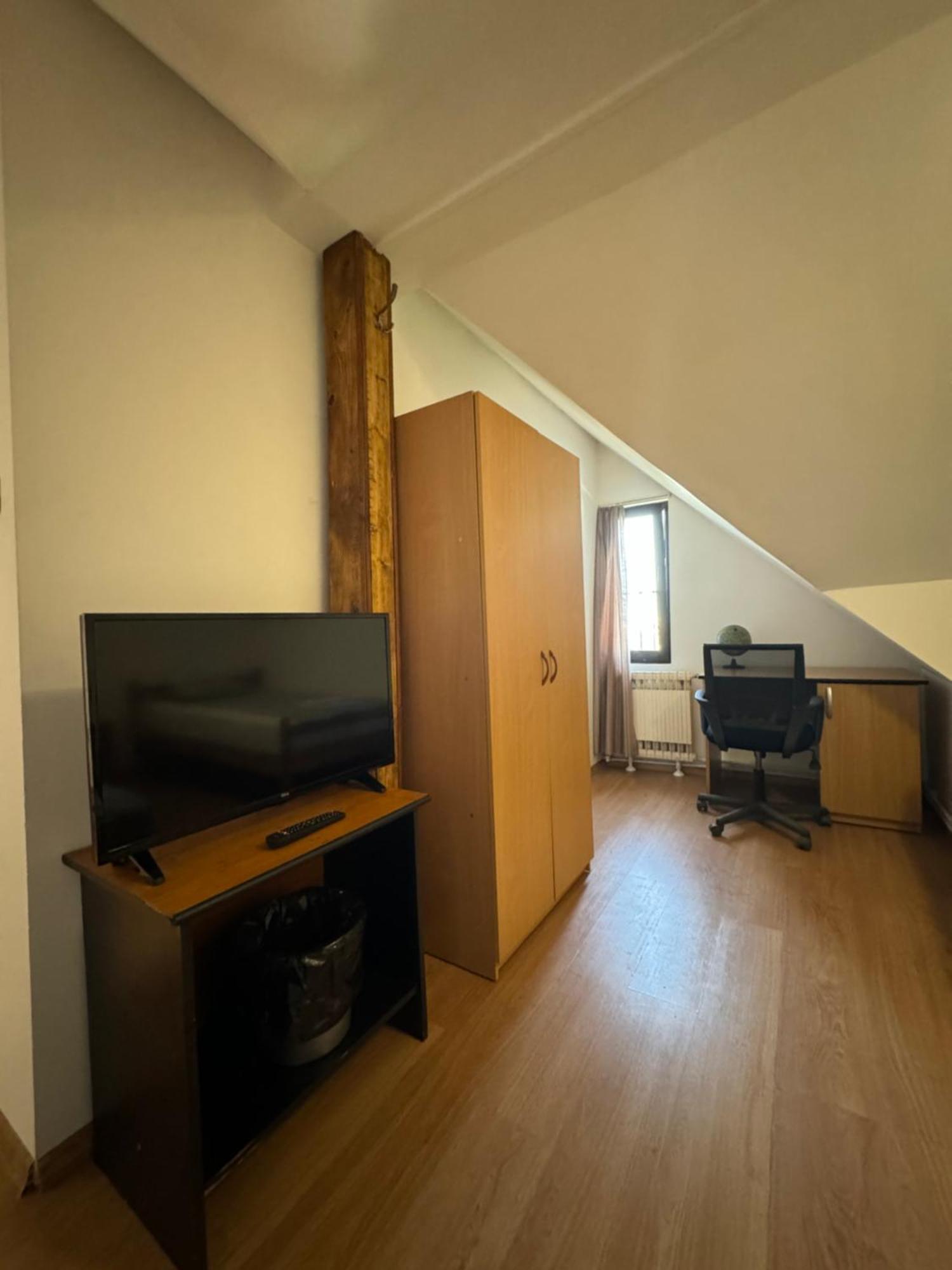 Sport Hostel Cluj Екстериор снимка